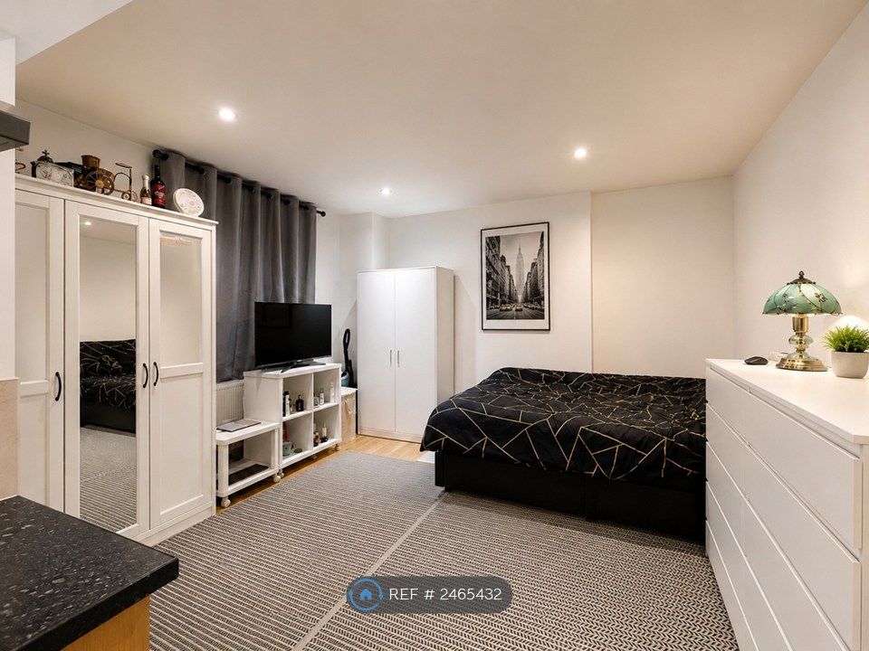 Property photo 2 of 2