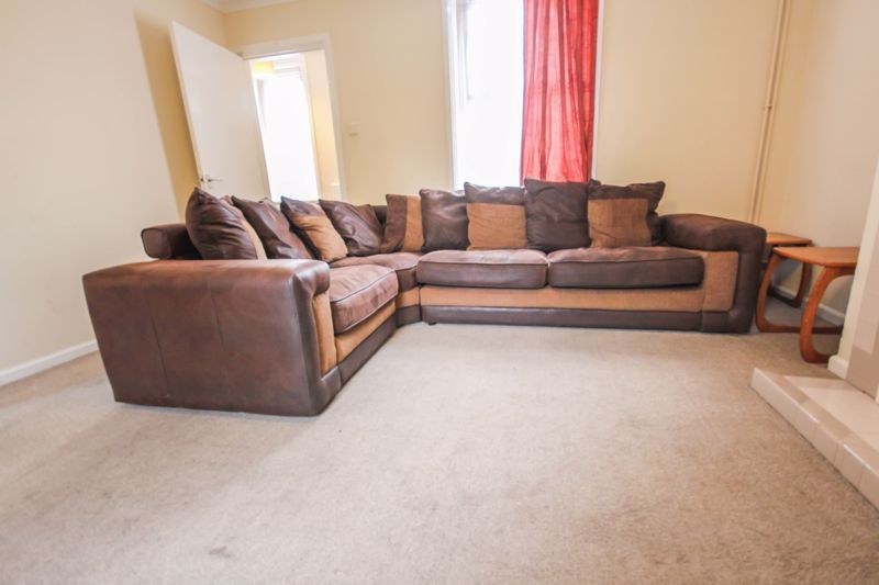 Property photo 3 of 13 Photo 4