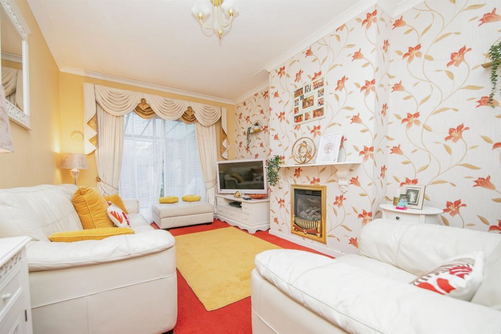 Property photo 3 of 14