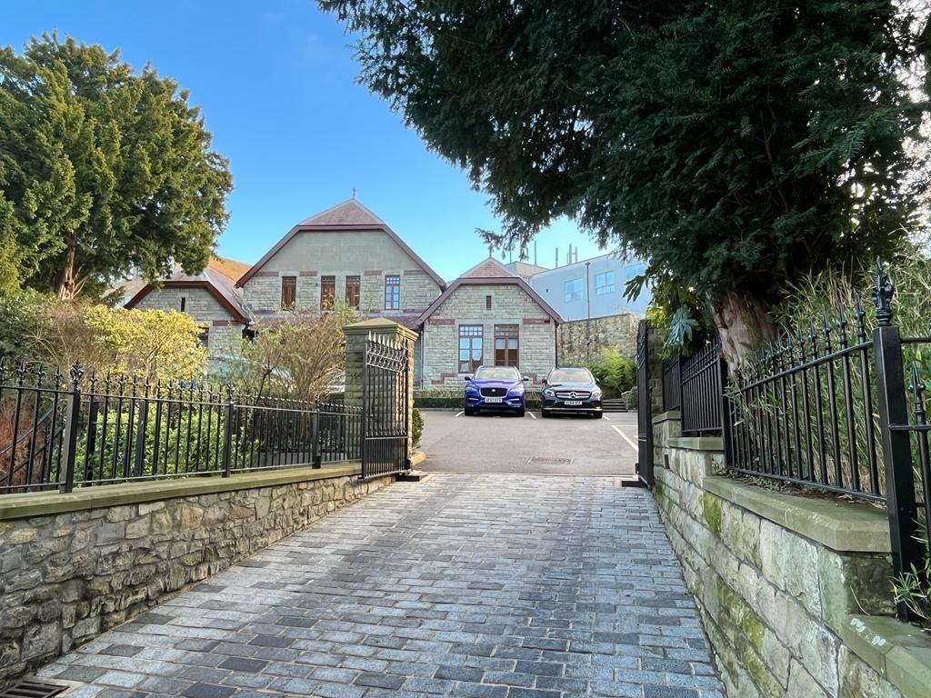 Property photo 2 of 7