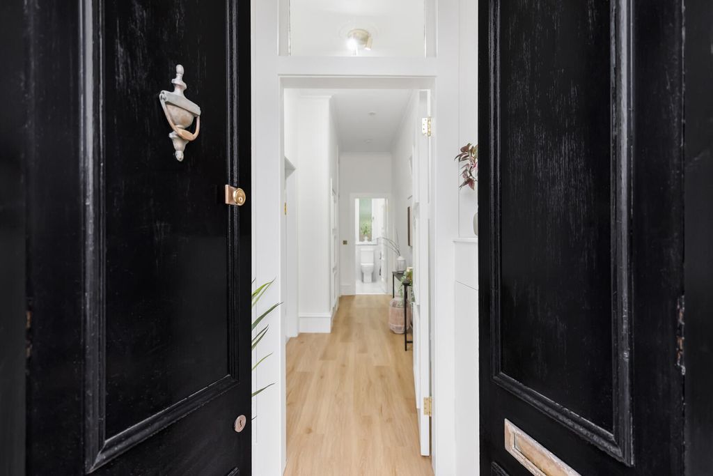 Property photo 3 of 20 Hallway