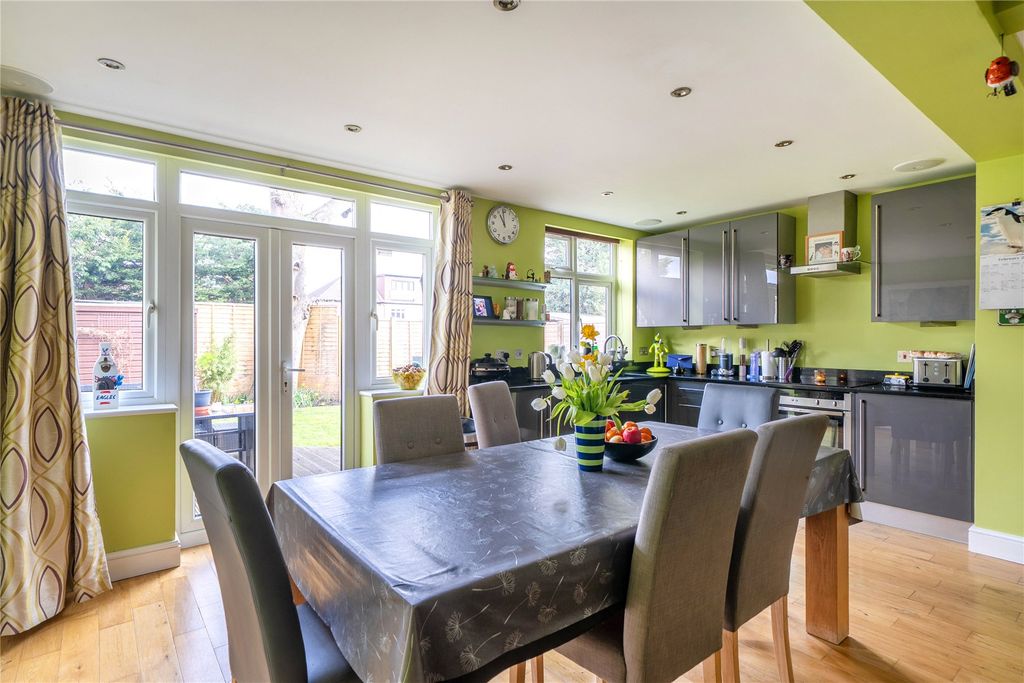 Property photo 2 of 28 Picture No. 07