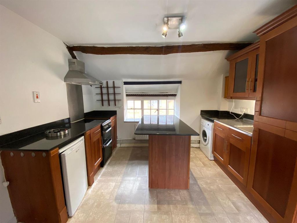 Property photo 3 of 6 d2379965-4652-43E0-9724-E72Ecf58B091.Jpg