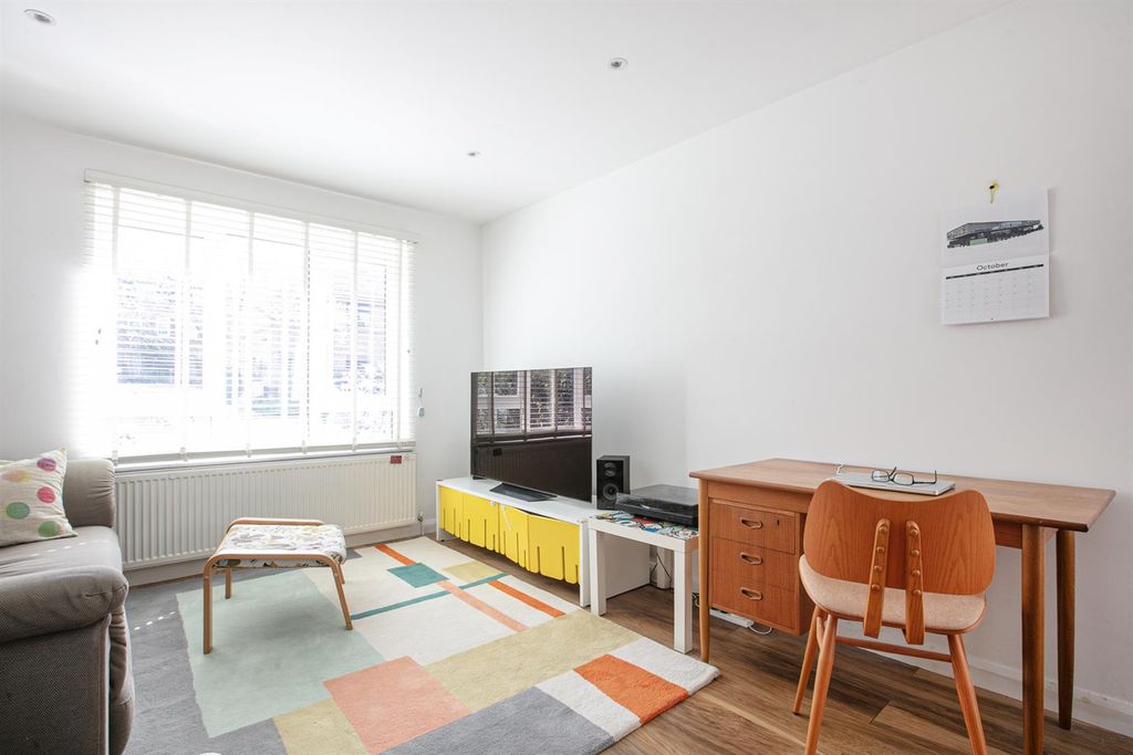 Property photo 2 of 17 3Y6A5042.Jpg