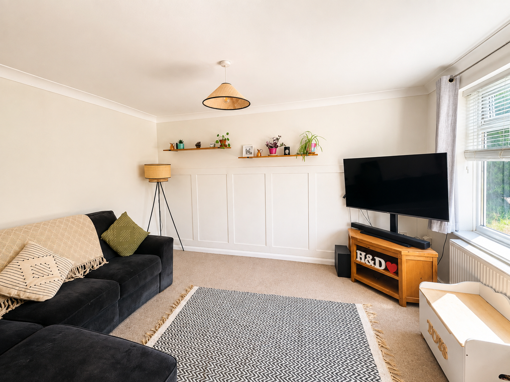 Property photo 2 of 11