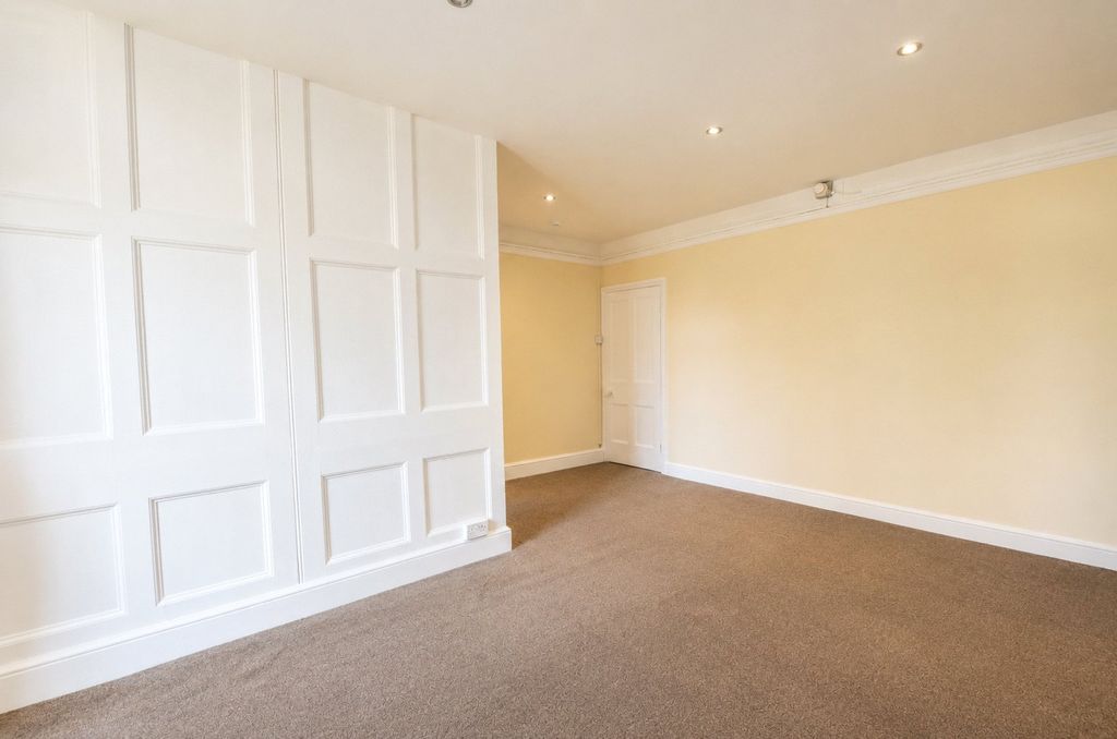 Property photo 2 of 6 Picture No. 04