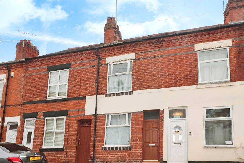 Property photo 1 of 11