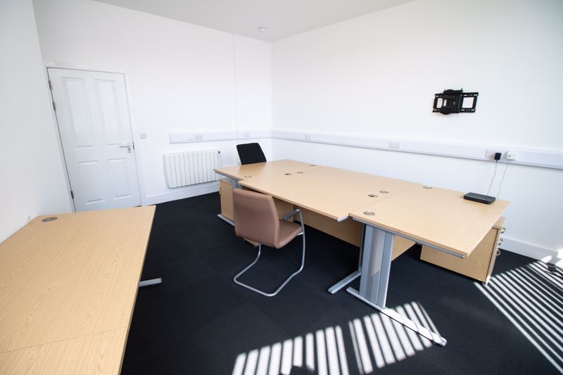 Property photo 2 of 2 Office