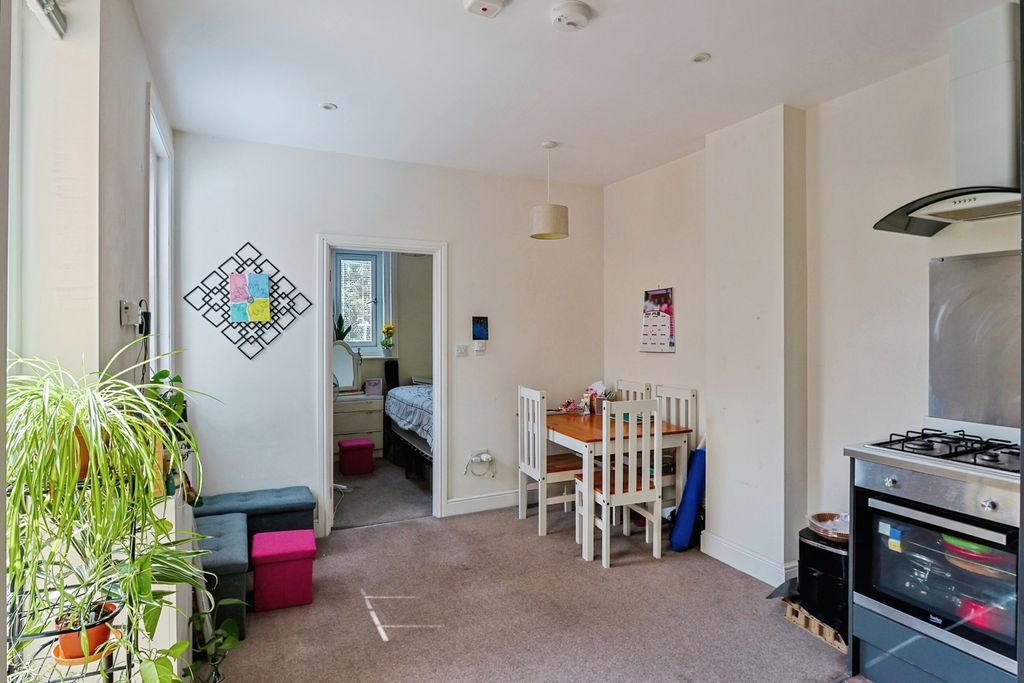 Property photo 2 of 13 Pbox-Img.Jpg