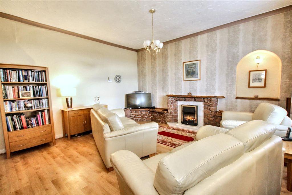 Property photo 2 of 23 2