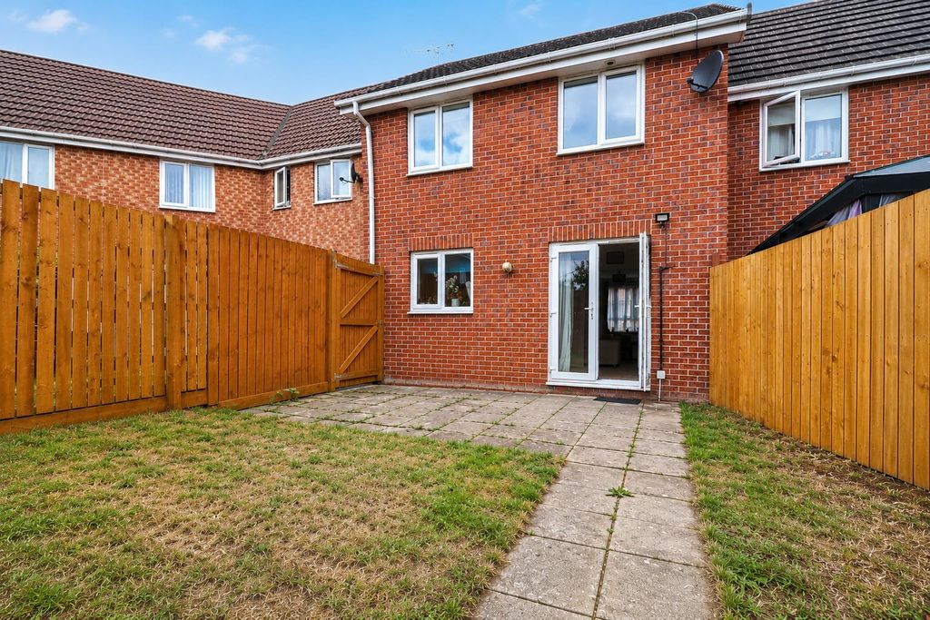 Property photo 2 of 17