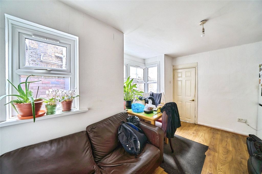 Property photo 2 of 15 Picture No. 03