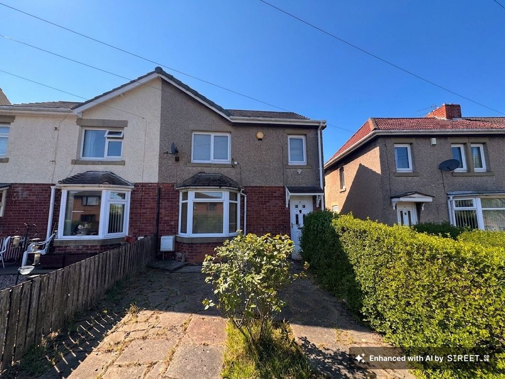 Property photo 1 of 11