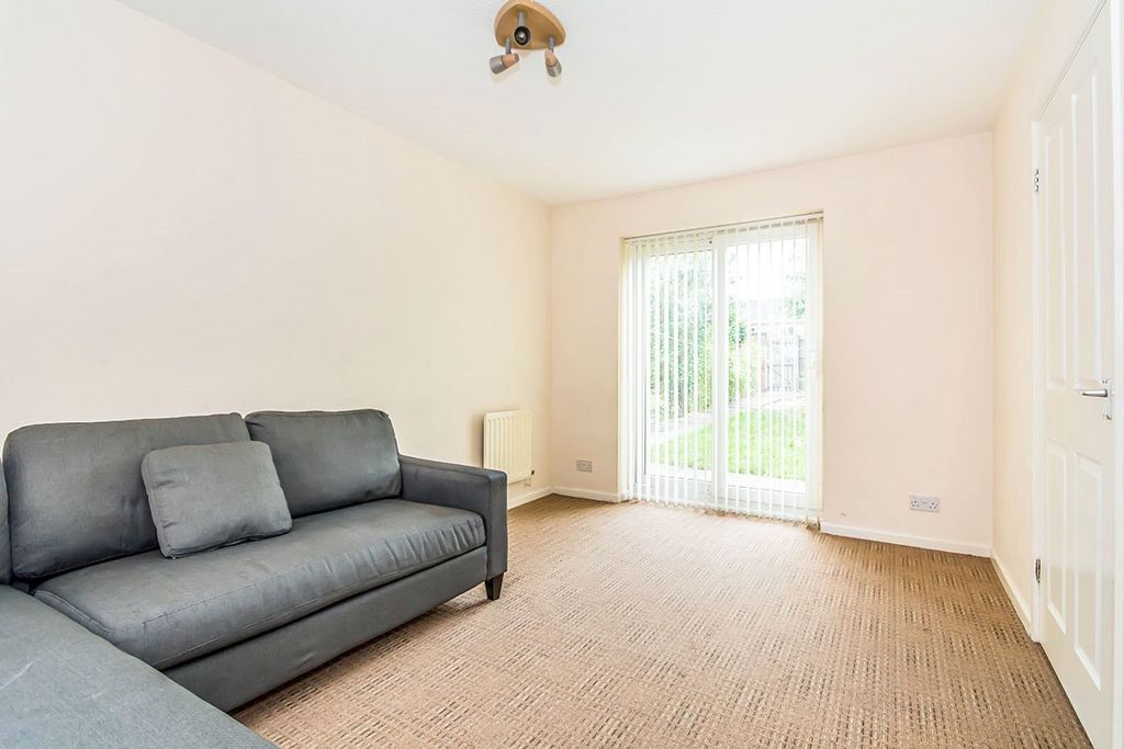 Property photo 2 of 8 Photo