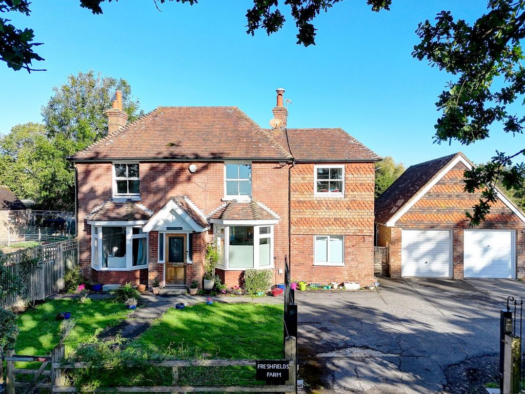 Property photo 1 of 52