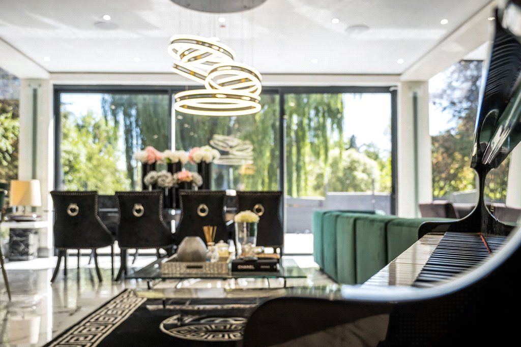 Additional image 35 of 5 bed detached house to rentWaggon Road, Barnet EN4