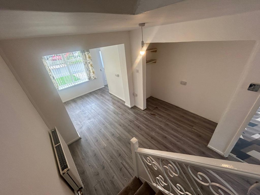 Property photo 2 of 9 Picture No. 07