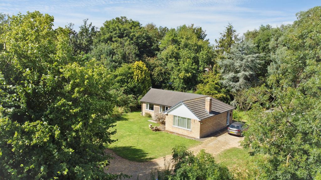Property photo 1 of 32