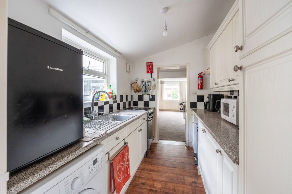 Property photo 3 of 16