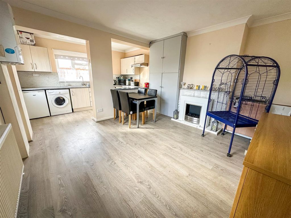 Property photo 2 of 13 Kitchen/Diner