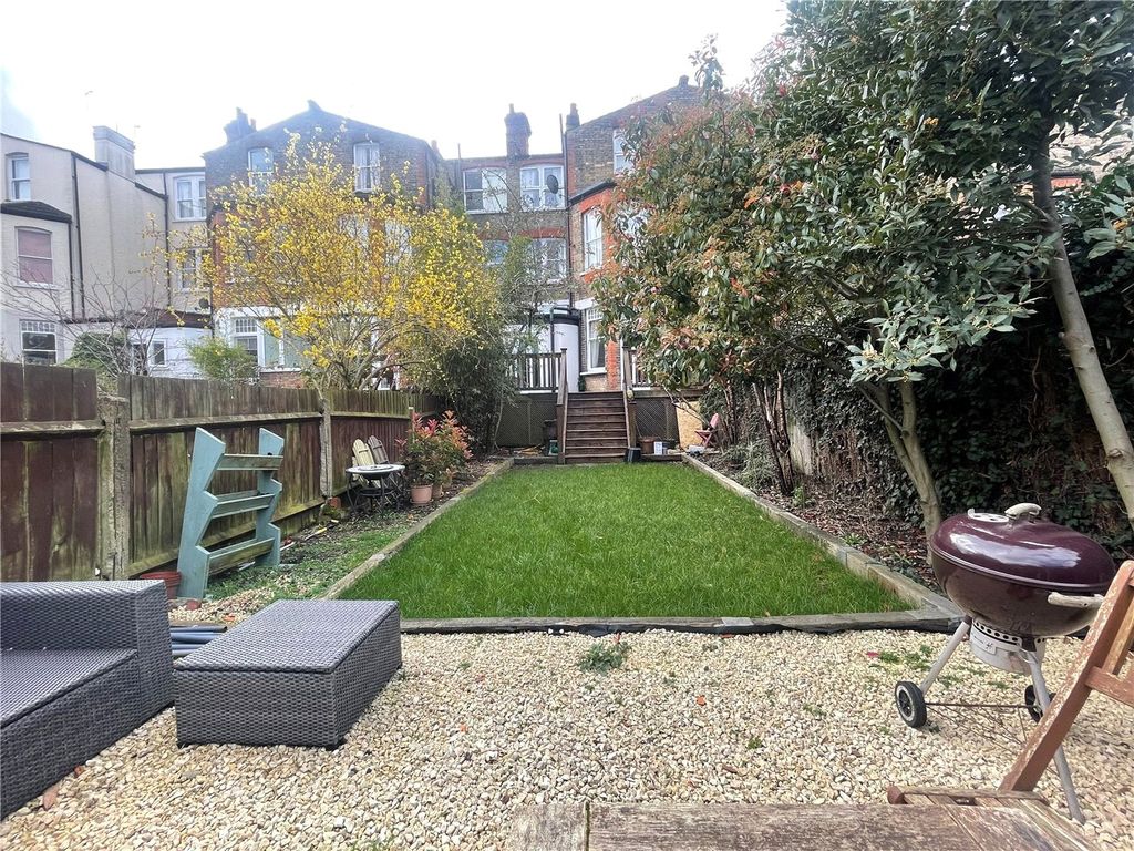 Property photo 2 of 20 Picture No. 22