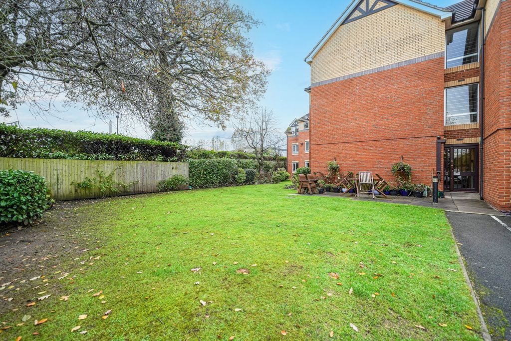 Property photo 2 of 15