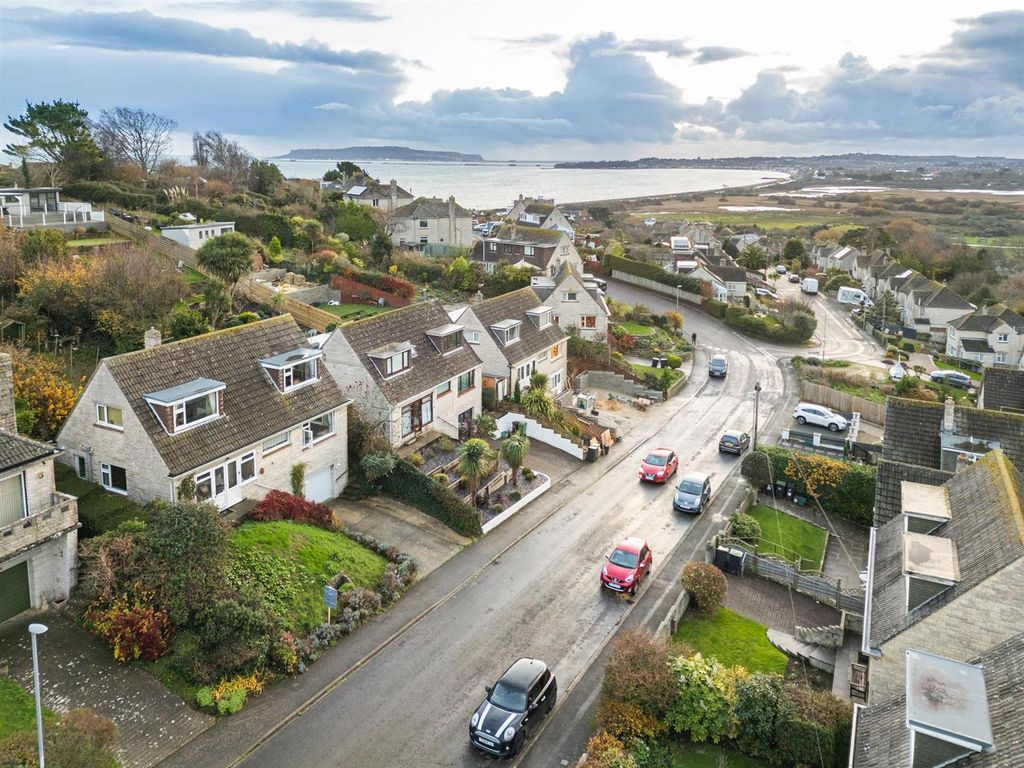 Property photo 2 of 24 2 (2).Jpg