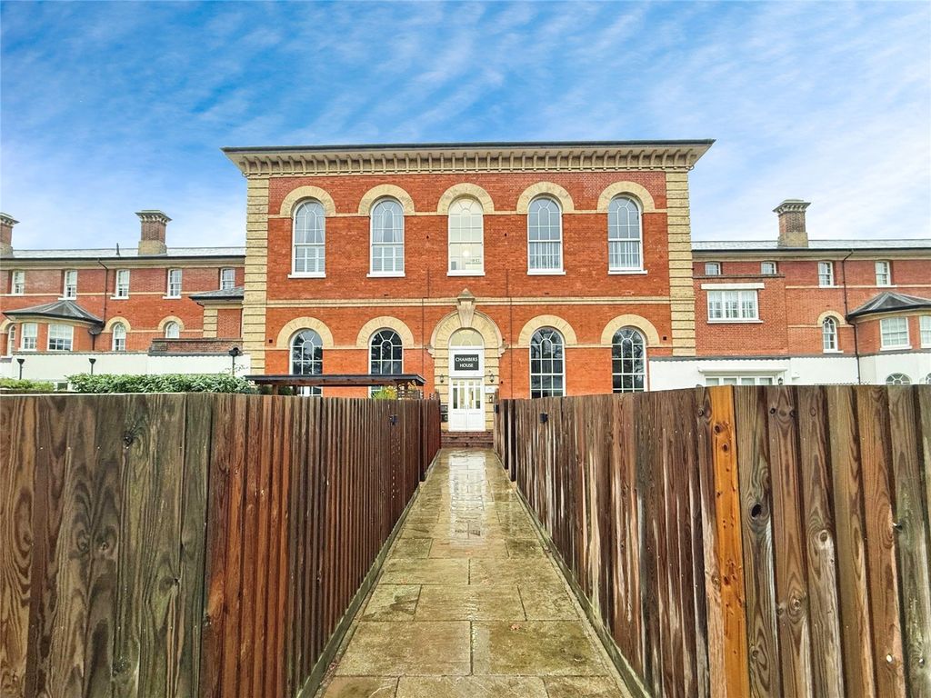 Property photo 1 of 15 Picture No. 05