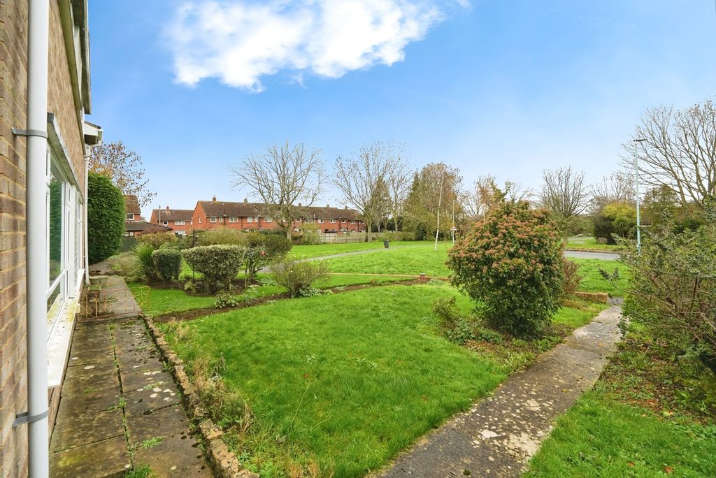 Property photo 2 of 16 Pbox-Img.Jpg