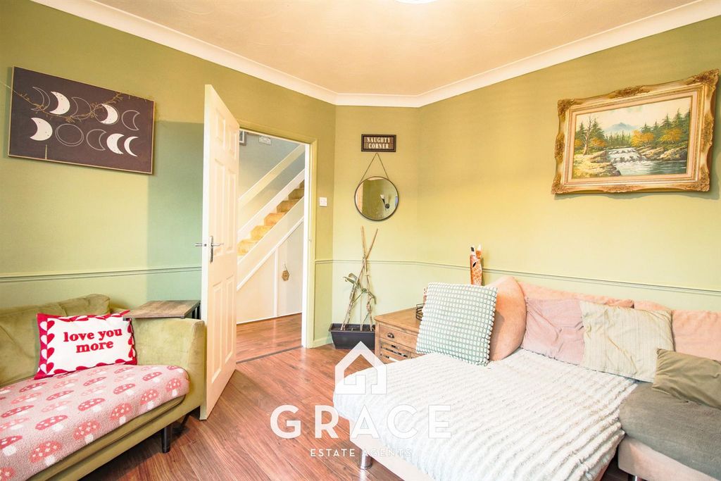 Property photo 3 of 16 Untitled_Hdr-28-2.Jpg