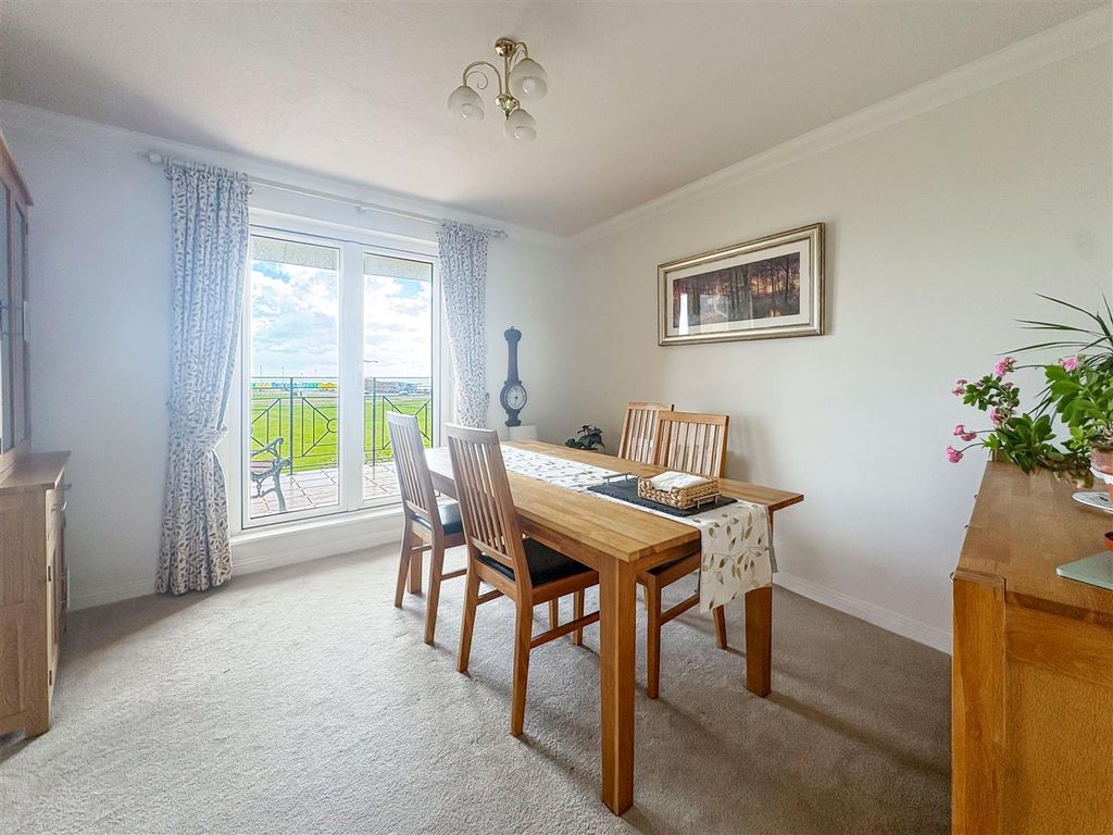 Additional image 6 of 2 bed flat for saleBeach Crescent, Littlehampton BN17