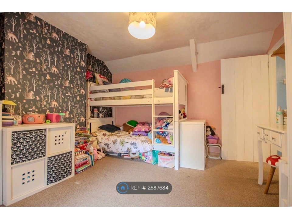 Property photo 3 of 35 Bedroom 2