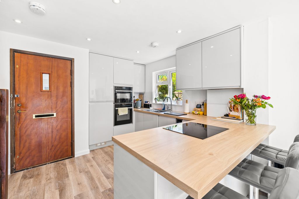 Property photo 3 of 12 Image8.Jpg