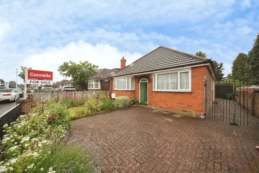 Property photo 1 of 16