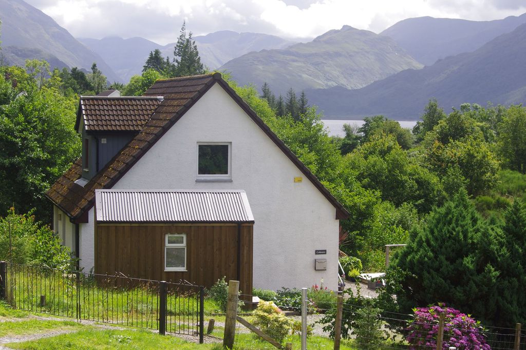 Property photo 1 of 47
