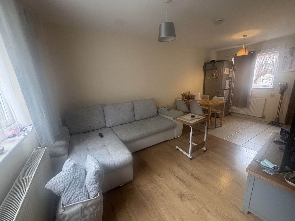 Property photo 2 of 7 Not Specified