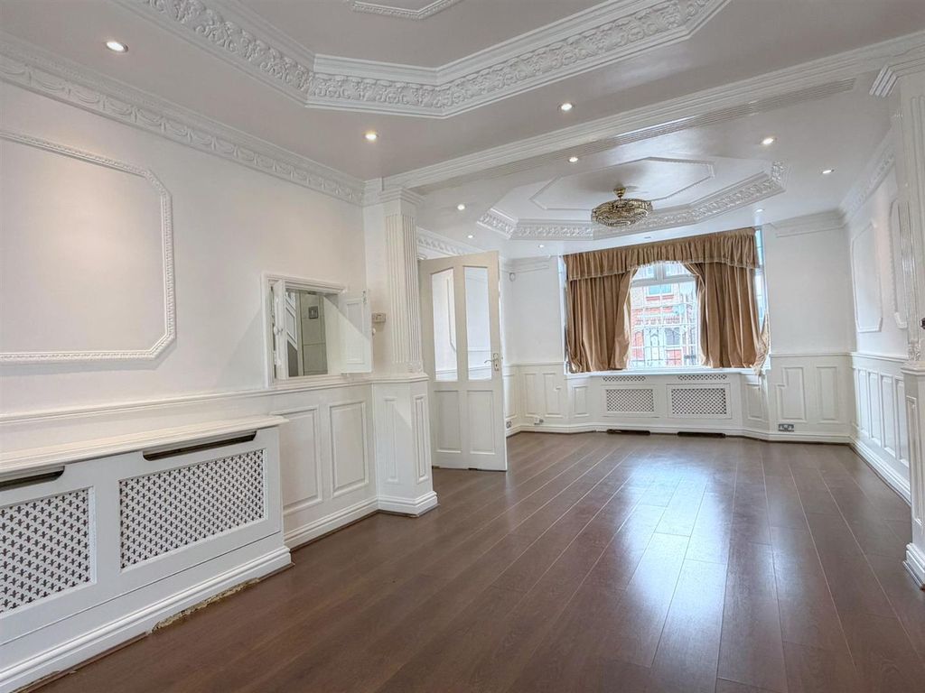 Property photo 1 of 21 Lounge - Dining.Jpg