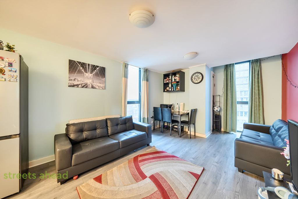 Property photo 1 of 19 d4c83607-2c80-43d...