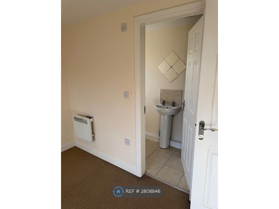 Property photo 3 of 7