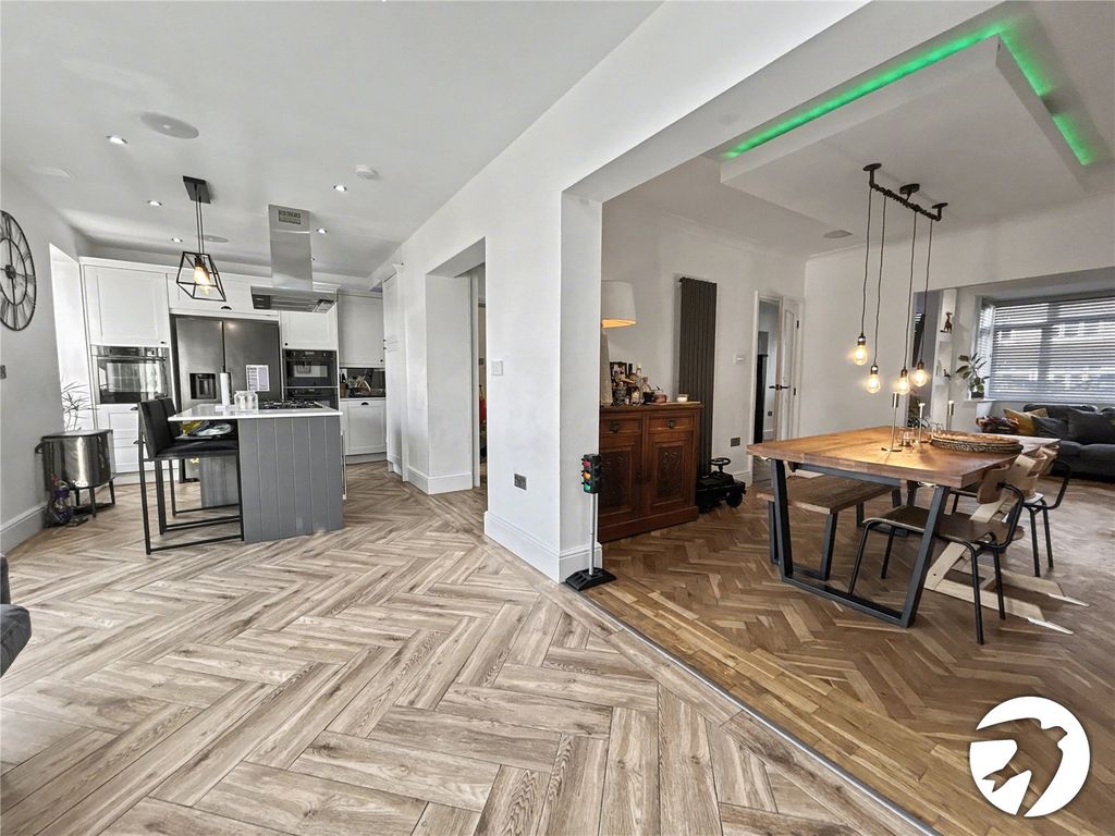 Property photo 2 of 32 Picture No. 02