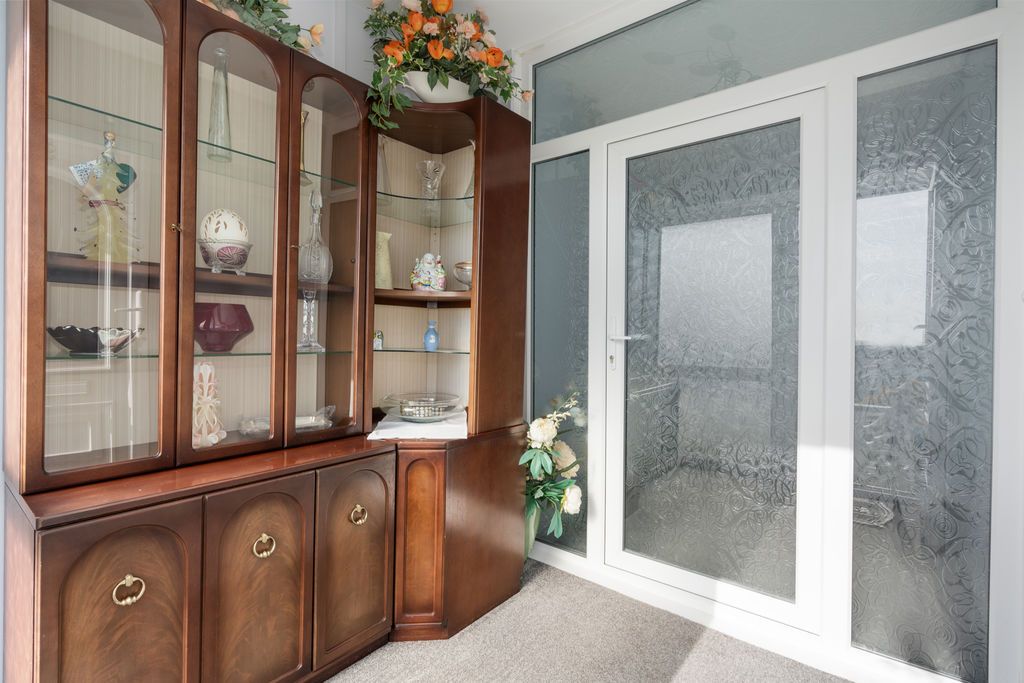 Property photo 2 of 29 9 Sunnybank Avenue