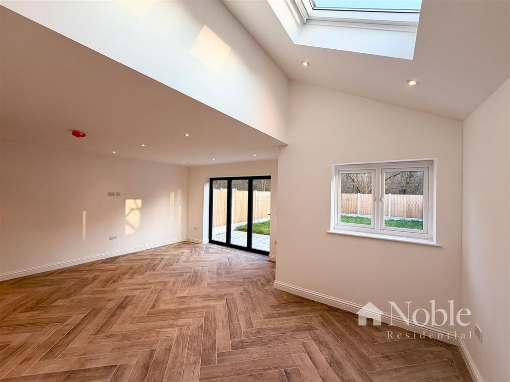 Property photo 3 of 17 Reception Room