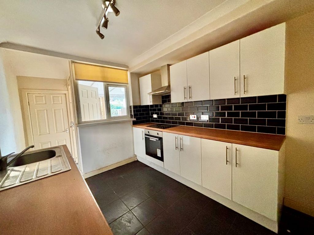 Property photo 3 of 10 Image 3