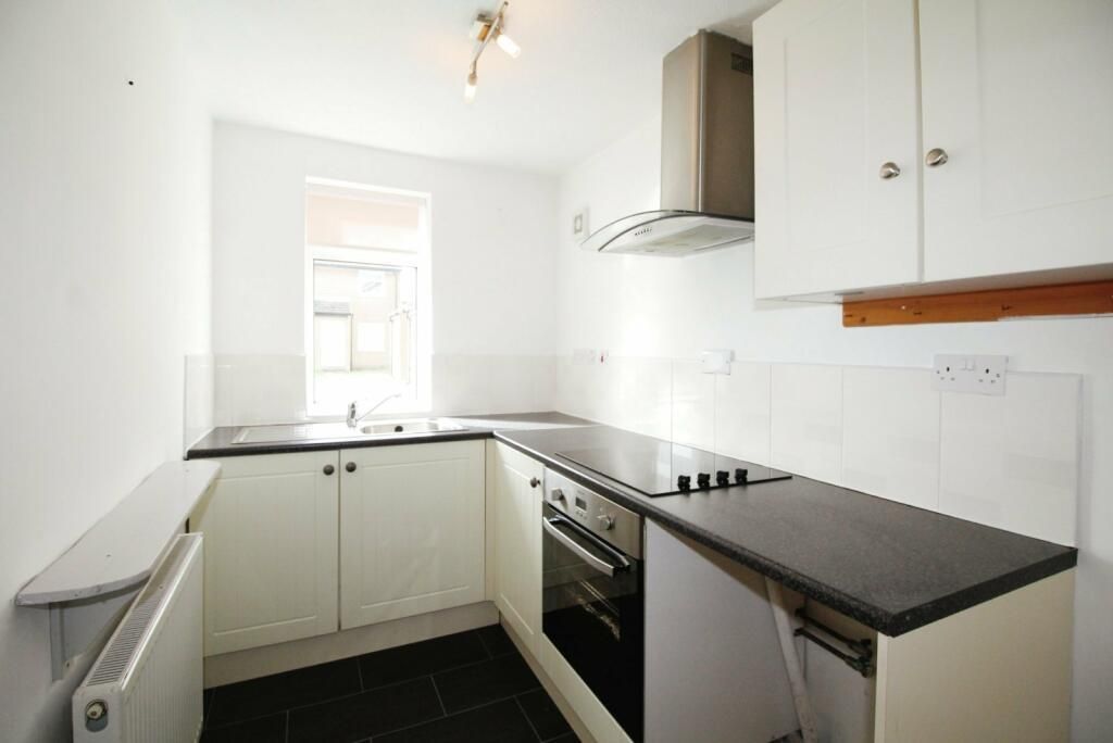 Property photo 3 of 6 F5035Df2Ea1c55985d3c993A00383c7c.Jpg