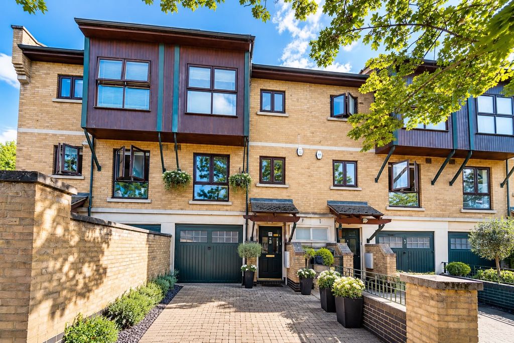 Property photo 1 of 10 6097140