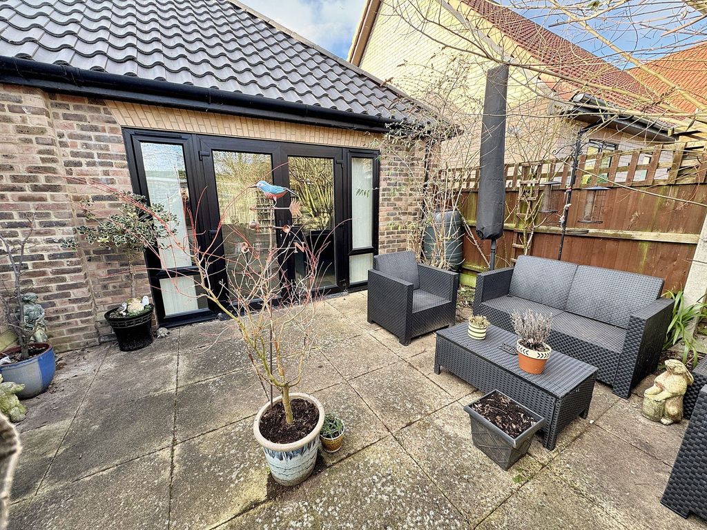 Property photo 3 of 23