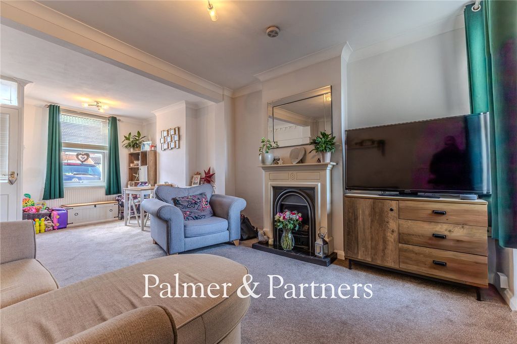 Property photo 3 of 24 Picture No. 17