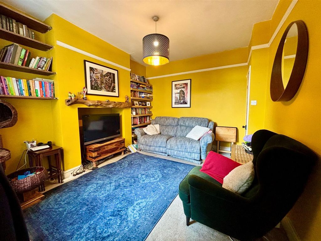 Property photo 3 of 22