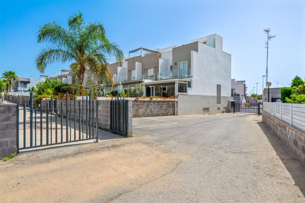 Property photo 1 of 45
