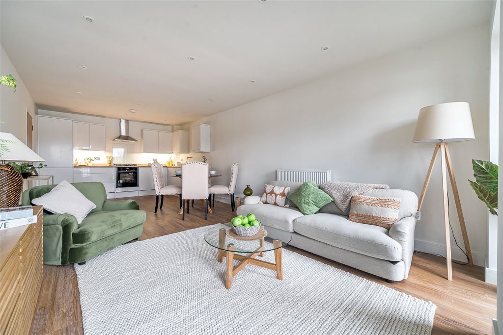 Property photo 2 of 24 Picture No. 46